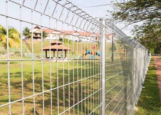 50×150mm Welded Wire Mesh Fencing Galvanized Triangle Roll Top And Bottom Brc Panel